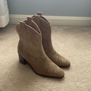 Cowgirl boot heels